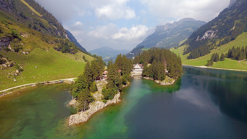 File:2016-08-31 16-05-57 1128.0 Switzerland Kanton Appenzell