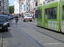 391cc tram+car+cycling Steintor Bremen.jpg