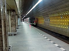 A prágai metró Můstek állomása - Metro station Můstek in Prague - panoramio.jpg