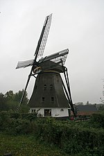 Oalsmeer - molen De Zwarte Ruiter.jpg