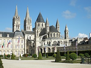 Abbaye aux Hommes - Caen.jpg