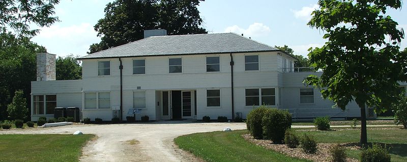 File:Adlai E. Stevenson II's home in Mettawa.jpg