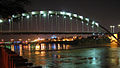 پل سفید در شب