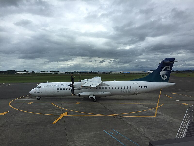 File:Air NZ Link ATR 72 ZK-MCX at PMR (30499342170).jpg