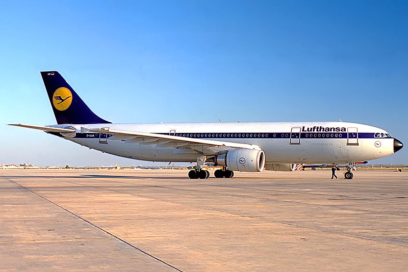 File:Airbus A300B4-603, Lufthansa JP6096999.jpg