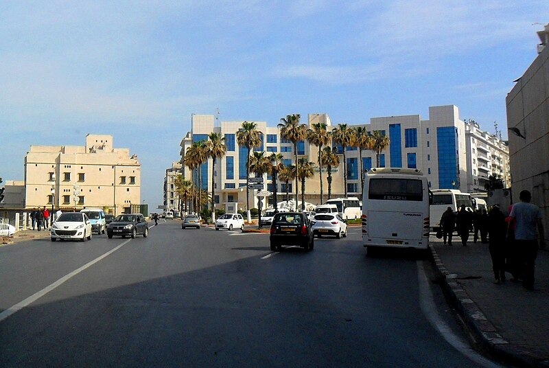 File:Alger - Avenue du 1er novembre 1954 (à proximité du Bastion 23).jpg