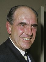 Andreas Papandreou (1968) 2 crop.jpg