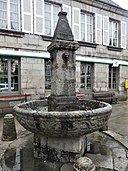 Aubusson Brunnen pl Gal Spain.jpg