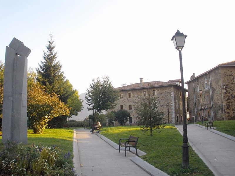 File:Basauri - 01.JPG