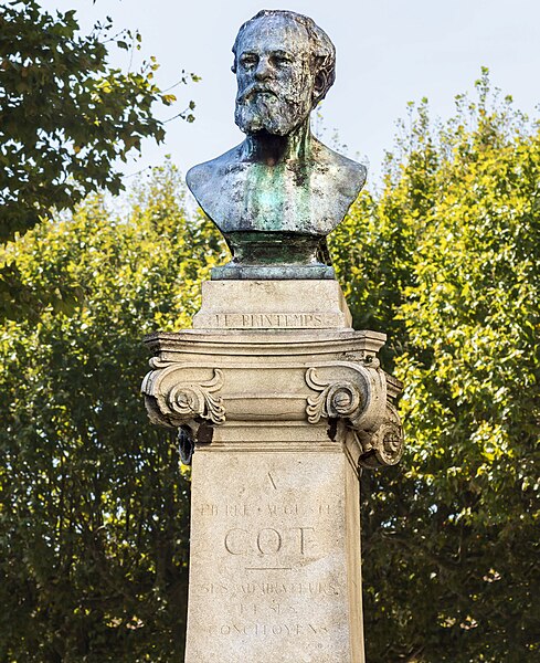 File:Bedarieux Monument de Pierre Auguste Cot par Antonin Mercié 1891.jpg