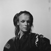 Brian Eno in the 1970s Brian Eno - TopPop 1974 03.png