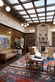 Broughton House - pohled na galerii interior.jpg