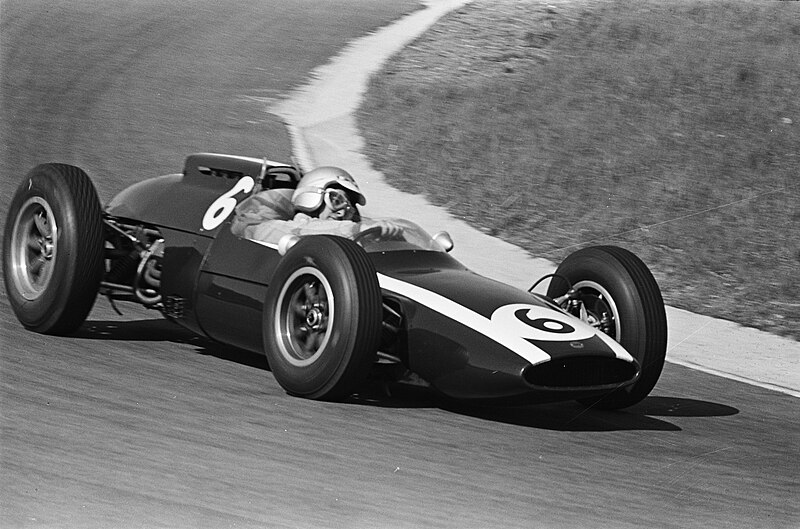 File:Bruce McLaren at 1962 Dutch Grand Prix.jpg