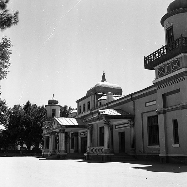 Sheberghan palace in 1976