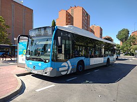 Autobus linea 142 EMT Madrid.jpg