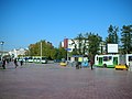 Bus stop at Tyumen Central Market.jpg