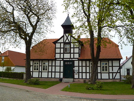 Calvörde Grauingen, Schulhaus