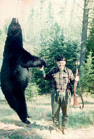 Canadian Size Bear - May 1985 (16226050920).jpg