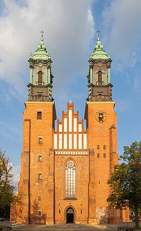 Image illustrative de l’article Basilique-archicathédrale Saints-Pierre-et-Paul de Poznań