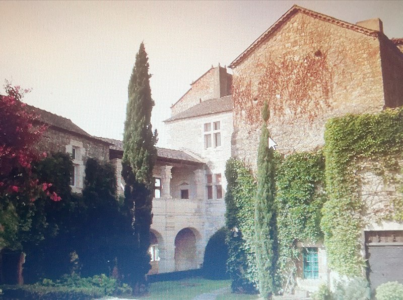 File:Château de Livers.jpg