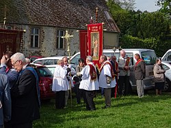 Charitons de Saint-Léonard lors du rassemblement annuel des confréries de charité du diocèse d'Évreux à Verneuil-sur-Avre le 11 mai 2016.
