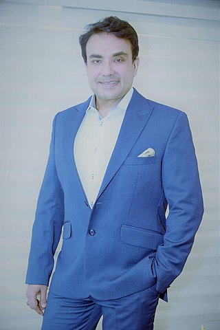 <span class="mw-page-title-main">Monish Gujral</span> Indian Restaurateur, TV Host and Author