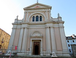 Kirche Sant'Antonino Martire (Borgo Val di Taro) - Fassade 2022-05-14.jpg