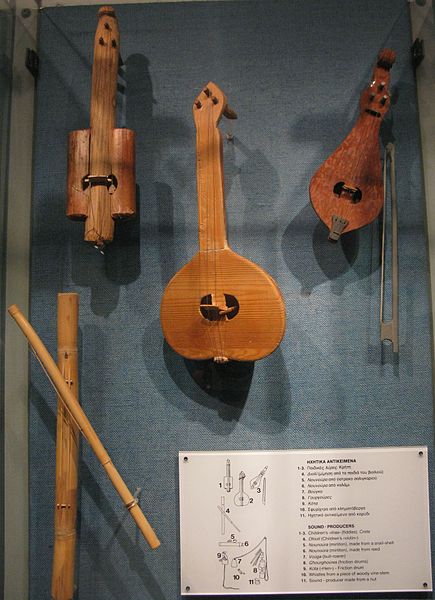 File:Childrens musical instruments - cretan lyra (1-3), dhioli (4. violin), Museum of Greek Folk Musical Instruments.jpg