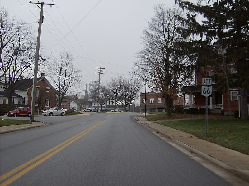 File:Coming into Fort Loramie, Ohio.jpg