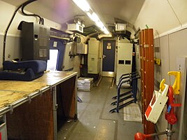 伦敦东北铁路公司使用的英国铁路4型客车控制车/货车合造车内部。