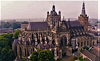 St. John's Cathedral ('s-Hertogenbosch)（英語版）, 's-Hertogenbosch (1220–1530)