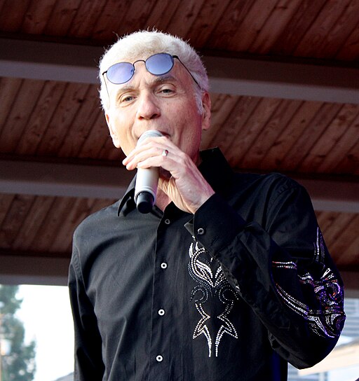 Dennis deyoung