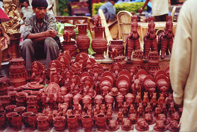 Dilli Haat and 6 other art and craft markets in India to shop and eat