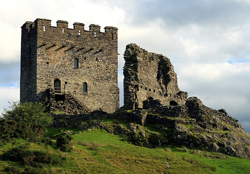 File:Dolwyddelan Castle, Conwy, Wales (cropped).jpg