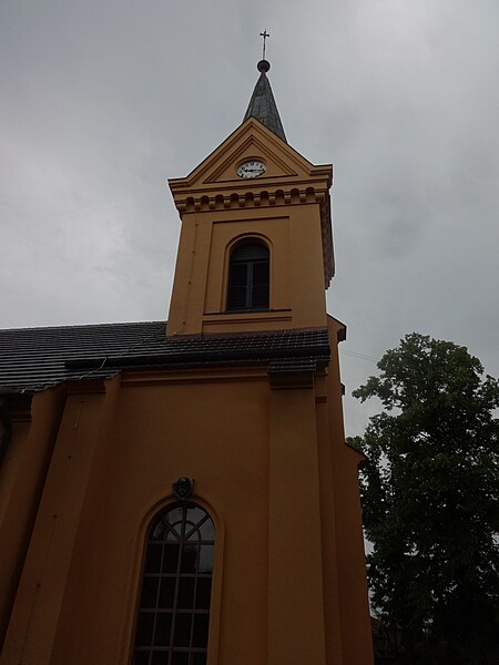 File:Dorfkirche Rangsdorf Westturm Nordansicht.jpg
