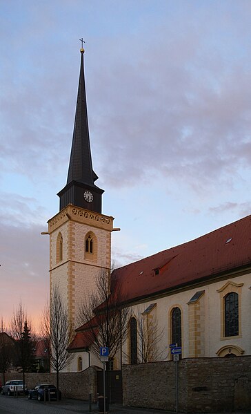 File:Erfurt Martinikirche abends 2.jpg