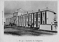 English: Normal shool in 1915. Español: Escuela Normal e Instituto de Indígenas en 1915.