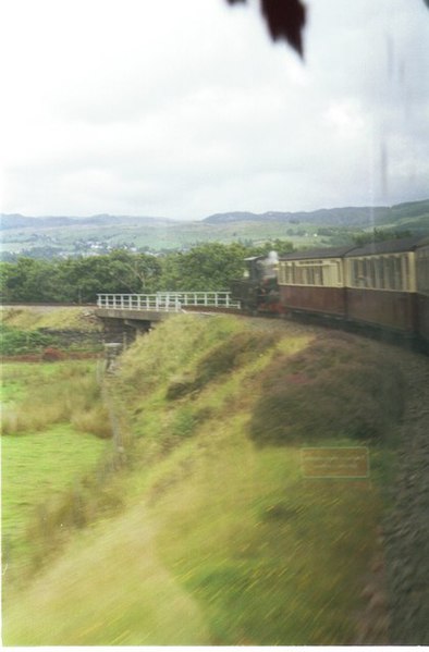 File:Ffestiniog Railway, Dduallt Flyover - geograph.org.uk - 133091.jpg