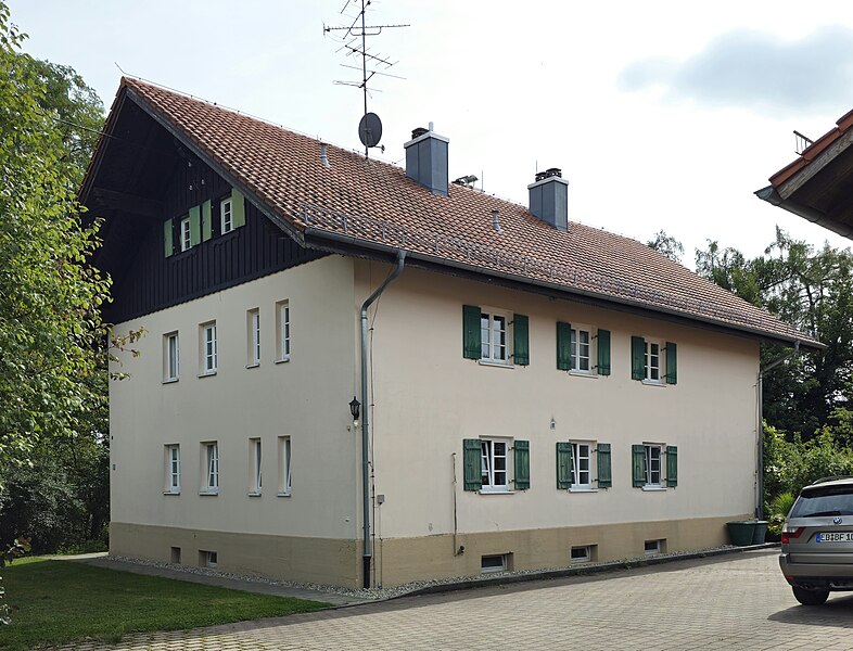 File:Forsthaus Isen 1.jpg