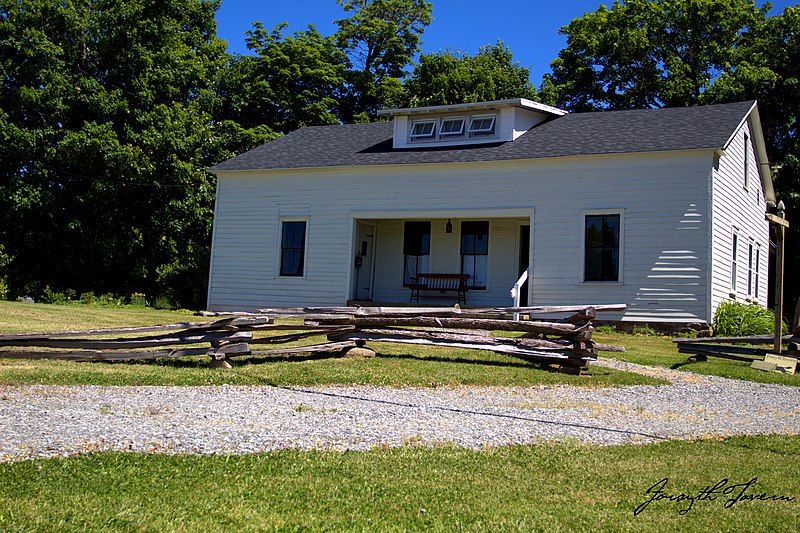 File:Forsyth-Warren Tavern.jpg