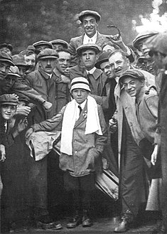 Francis Ouimet carried and Eddie Lowery 1913.jpg