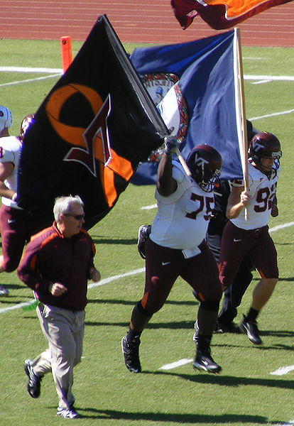 File:Frank Beamer takes the field.jpg