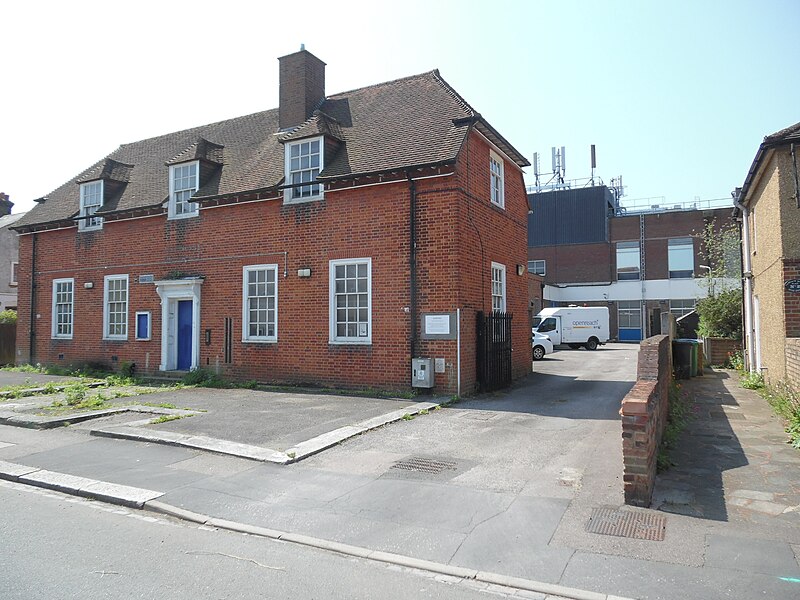 File:Garston Telephone Exchange, Herts - geograph.org.uk - 5093457.jpg