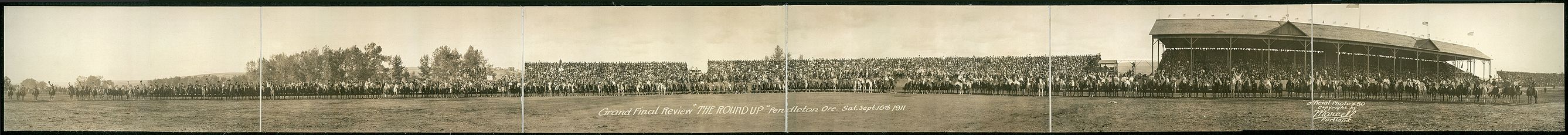 Grand Final Review - 1911 - Pendleton Oregon roundup rodeo - panorama.jpg