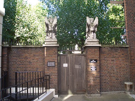 Gray's Inn entrance