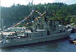 HMS Utö 1977, HMS Hanö ligger innanför.
