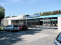 Shopping center / north subway entrance