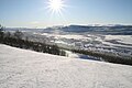 English: The valley of Hemavan, Sweden, photographed from near the end of the Mellanbacken piste. Svenska: Dalen i Hemavan fotograferad från nedre delen av Mellanbacken.