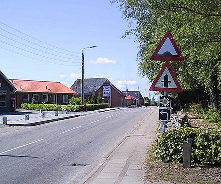 In the village of Vammen, approaching Viborg