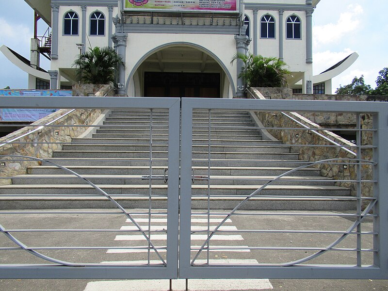 File:Holy Family Parish Church Catmon, Santa Maria 33.jpg